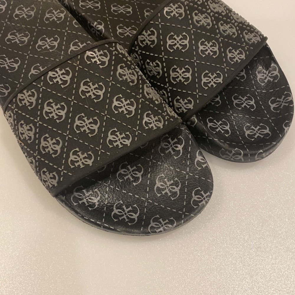 Guess Slides